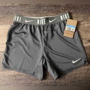 Girls - MD NIKE Shorts